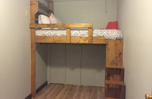Knoxville House | Visit The Bunkhouse in Knoxville