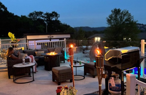 Indian Point Villa | Walk-in Villa | 2-Min to SDC | Kayaks | Poolside