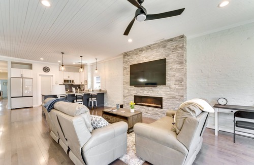 Lenoir Apartment | Walk to Downtown: Cozy Lenoir Apartment!