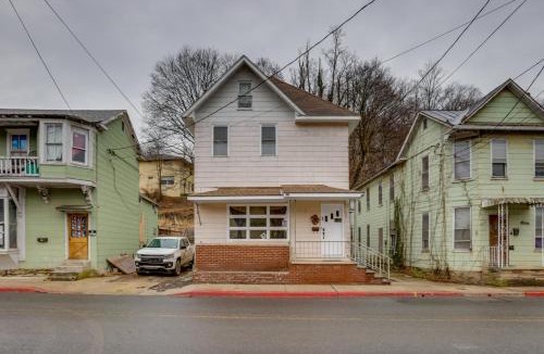 Westernport Apartment | Walk to Potomac River! Studio w/Shared Sauna