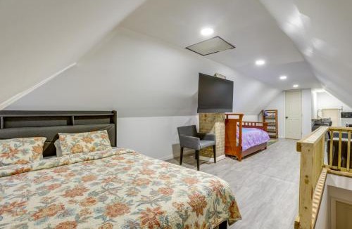 Westernport Apartment | Walk to Potomac River! Studio w/Shared Sauna