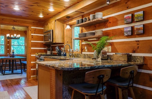 Blowing Rock Cabin | Walk to Price Lake | Hot Tub | Fire Pit | Dogs OK