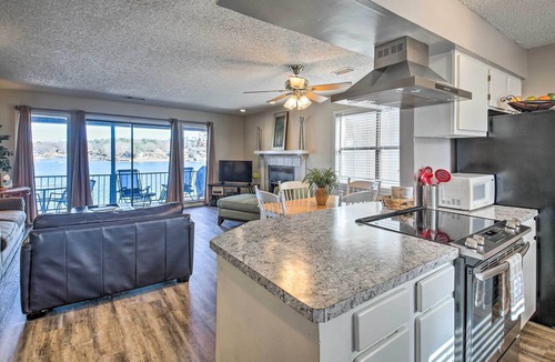 Mid America Condo | Waterfront Hot Springs Condo w/Boat Slip & Pool!