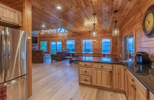 Waynesville Apartment | Waynesville Mtn Cabin-scenic Views Relaxing Hottub