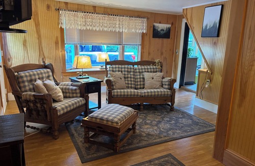 Mount Desert House | Welcoming 1-bedroom farmhouse on Mount Desert Island