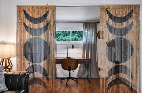 Woodfin House | Wellington Cottage 2BR Modern Boho