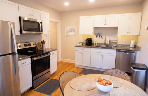 West End Apartment | West End Bright Spot with Parking.