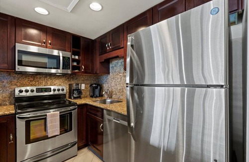 Kaanapali Condo | Whaler 456 Spectacular Views And Close To Everything