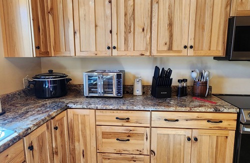 Kerr Cabin | Whispering Pine's Cabin! NO CHECK-OUT LIST