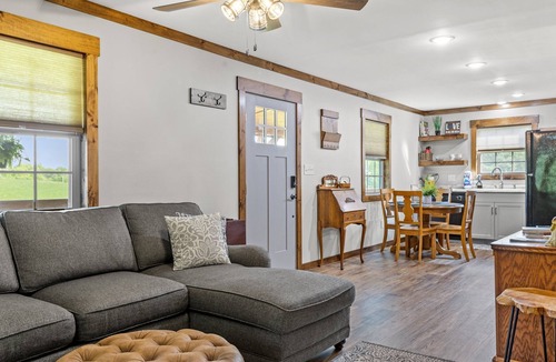Rogers Cabin | WiFi & Hot Tub - Country Dream - Cabin in Red River Gorge, KY!