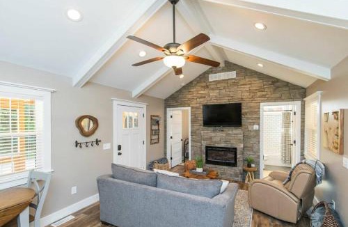 Rogers House | WiFi & Waterfront - Soul Sister Red River Gorge KY