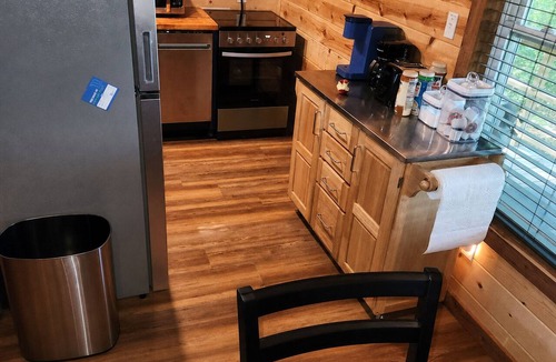 Marshall Hotel | Windstorm Cabin