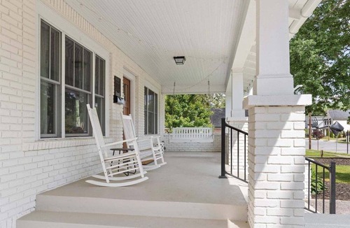 Brevard House | Witek Rinker House - Pet Friendly Downtown Brevard