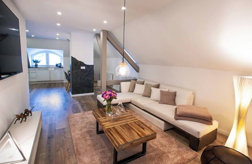 Radeberger Vorstadt Apartment | Wohnperle Adele *Neustadt*Villa