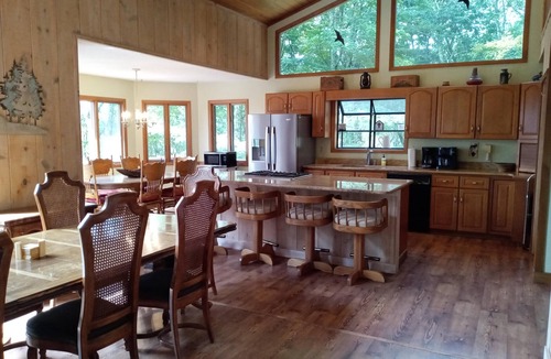 Wolf Laurel Cabin | Wolf Moon Retreat/68 Unakite