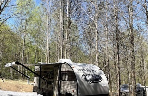 Roan Mountain House | Wolf Pup RV