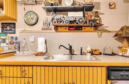 Piney Creek Cabin | Wonderful 4-bedroom cabin in Piney Creek perfect for relaxing getaways