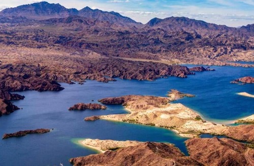 Laughlin House | Your Laughlin Adventure Starts Here! 2 Spacious Units, Onsite Dining, Gambling!