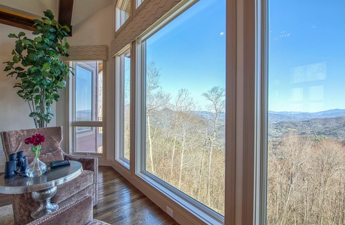 Waynesville House | Zen Den | Peaceful Retreat Near Waynesville | Mountain Views and Fire Pit