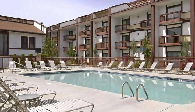2 Premium Units Perfect for Groups! Free Parking, Enjoy on the Pool!