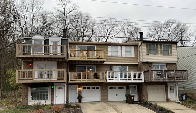 2 Townhomes attached to each other