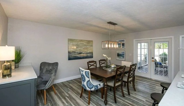 3 bed, pet friendly, heated pool home waiting for you to arrive, relax & enjoy!