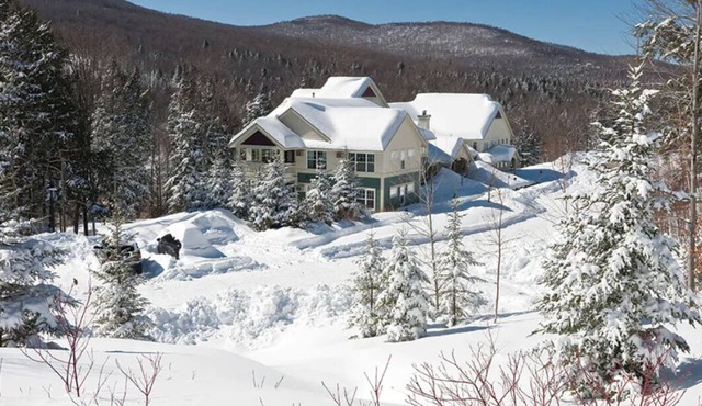 3 Bedroom Condo, Full Kitchen, Sleeps 10, Skiing, Smugglers Notch Vermont Resort
