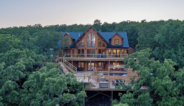 3-Tier Deck + Putting Green + Steam Sauna Private Lake Eufaula Escape