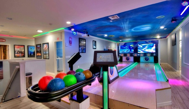 42 Bedrooms Bowling Villa Triple COMBO, Sleeps 116 people