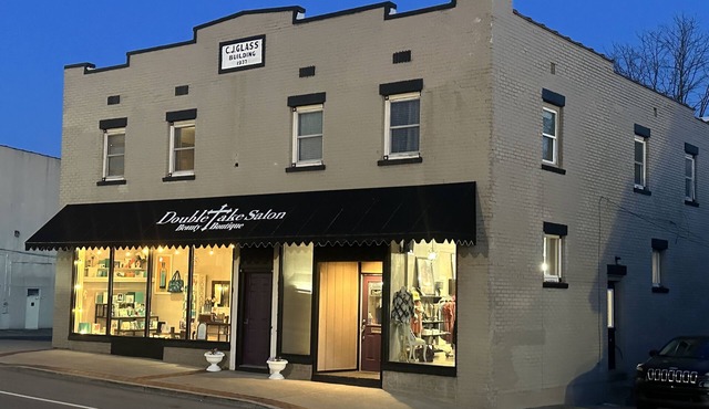 5 minutes from the Ark! Pet friendly