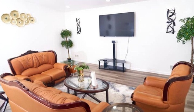 5BR Silver Spring Retreat Near DC w/Kings