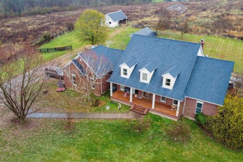 6 Mi to Bourbon Trail: Group Estate on 20 Acres