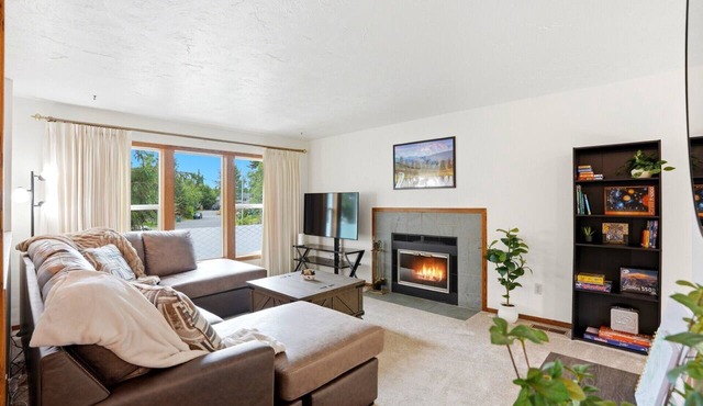 Amazing 4-bedroom house in Anchorage perfect for your next getaway.