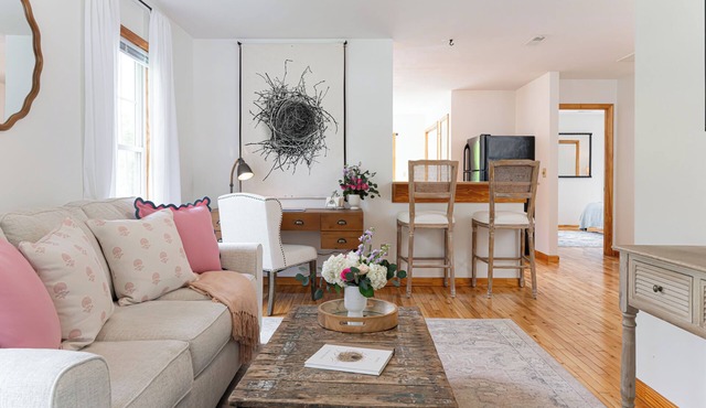 Asheville Nest - 4 beds/2 bath with game room, pet friendly!