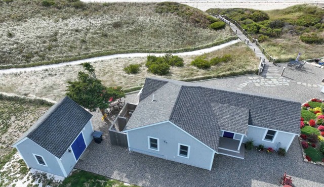 Beachfront on Private Beach w/AC!