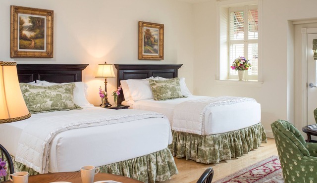 Beautiful studio w/ WiFi, private entrance, outdoor seating area, & garden patio