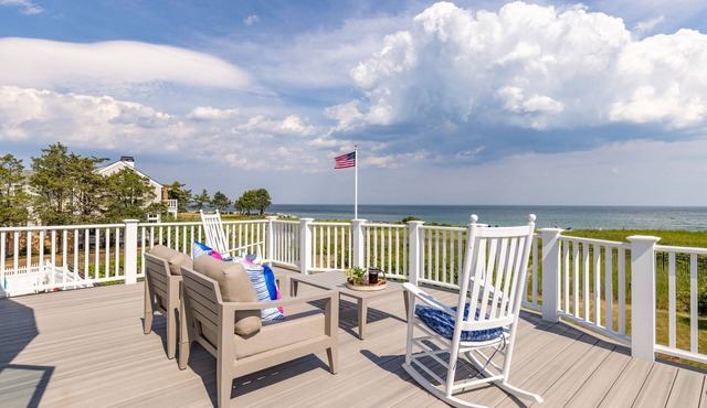 Beautiful Upscale Oceanside Home on Plaice Cove