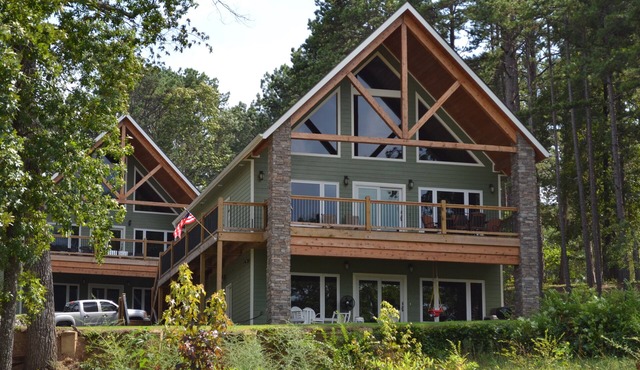 Bellawood Resort #1 Lakefront Cabin with Boat Slip - Unobstructed View!