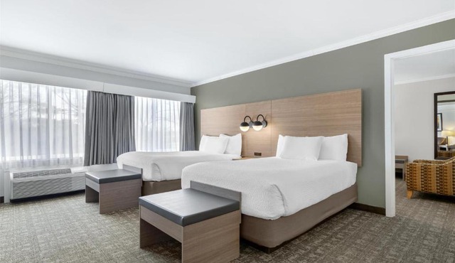 Best Western Plus Windjammer Inn & Conference Center
