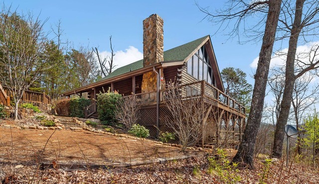 Big Views, Pet Friendly, Fire Pit - Mountain Moments by Carolina Properties