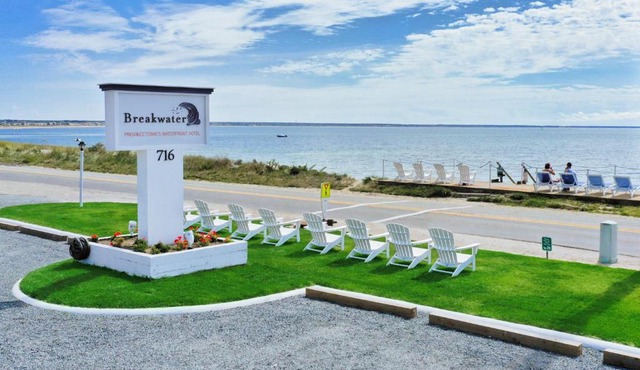 Breakwater Hotel