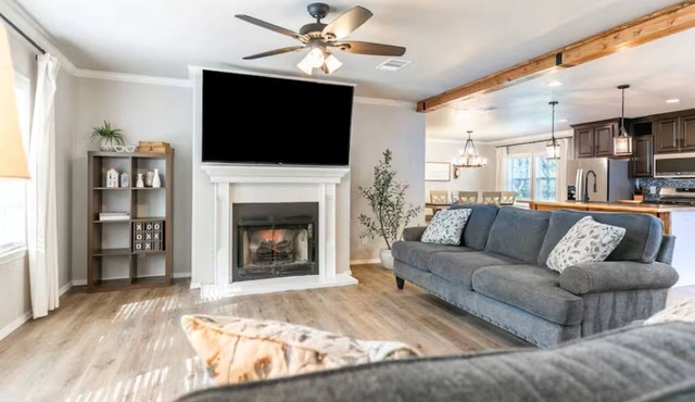 Cedar Ridge/Fire Pit Deck 4BR Cabin Feel