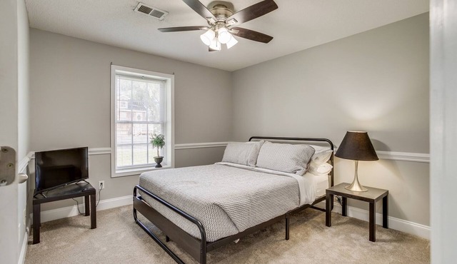 Charming Townhome - 2 story, 2 bd, 2 bath, 1 car garage. No smoking. No pets.