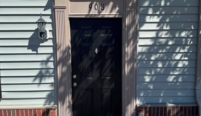 Comfortable Frankfort 1BR at Riverford Crossing