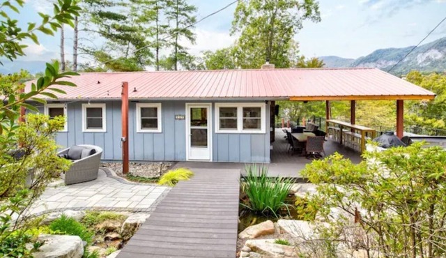 Cottage by Lake Lure
