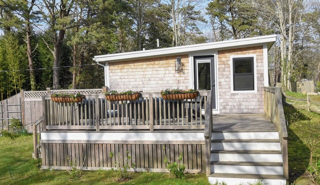 Cozy Cape Cod Cottage Near Beach and Bike Trail