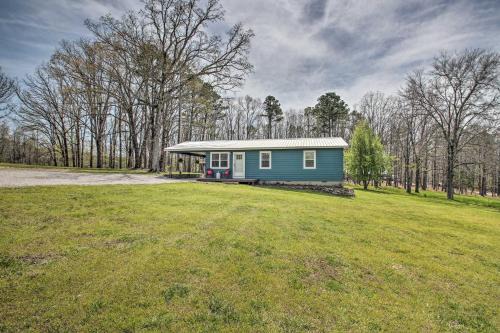 Cozy Hideaway Near Lake Ouachita & Hot Springs!