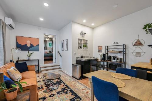 Cozy Love Nest 1BR - minutes to Downtown Asheville