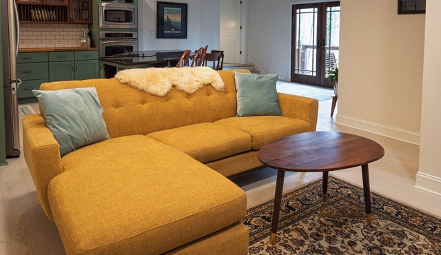 Cozy suite w/private terrace central location