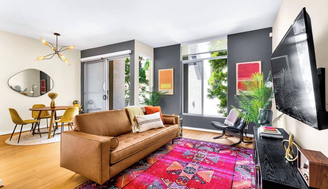 Cozy Urban Townhome with 2 Car Garage